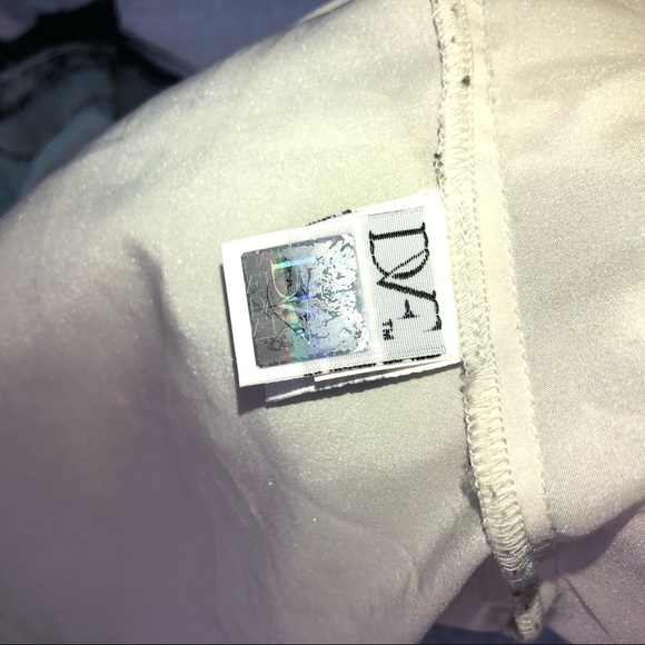 DVF Diane Von Furstenberg silk Robyn blouse EUC - Picture 8 of 15